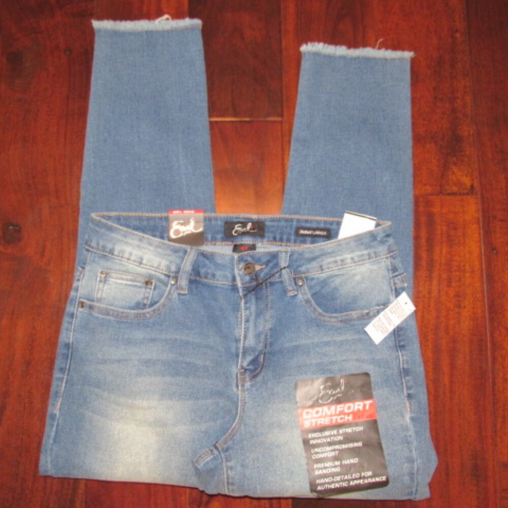 Earl Jeans 10 Petite NWT Stretch ✨Lowest Price Offering